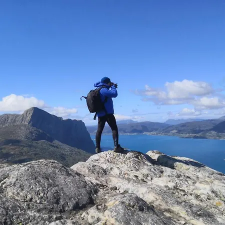 Fjord Moments Affittacamere Hyllestad